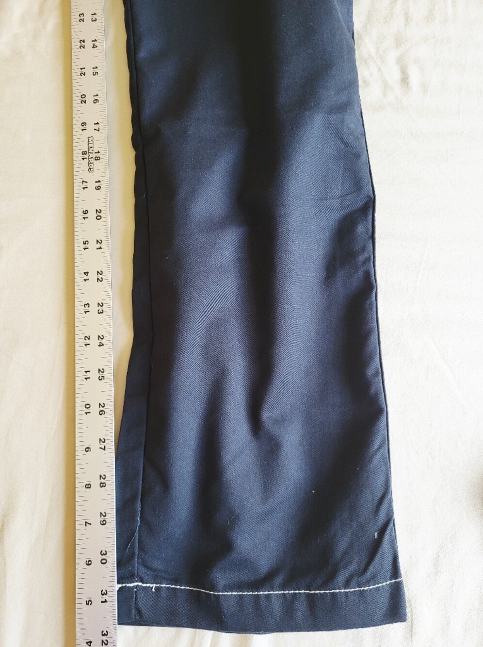 True Religion Cargo Pant Mens 30 Jet Black White Stitch NWT - Picture 9 of 11